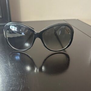 TOM FORD CECILE TF171 Sunglasses in color 03B - Used